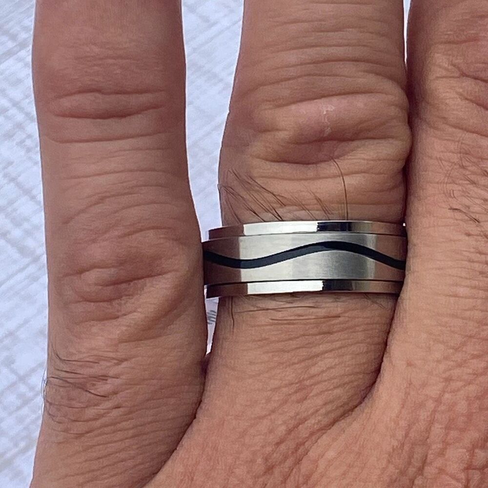 Men’s Spinner Ring Size 11 Stainless Steel Fidget Band Silver w/ Black Wave